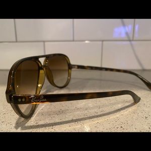 Ray-Ban Cats 5000 Classic Sunglasses